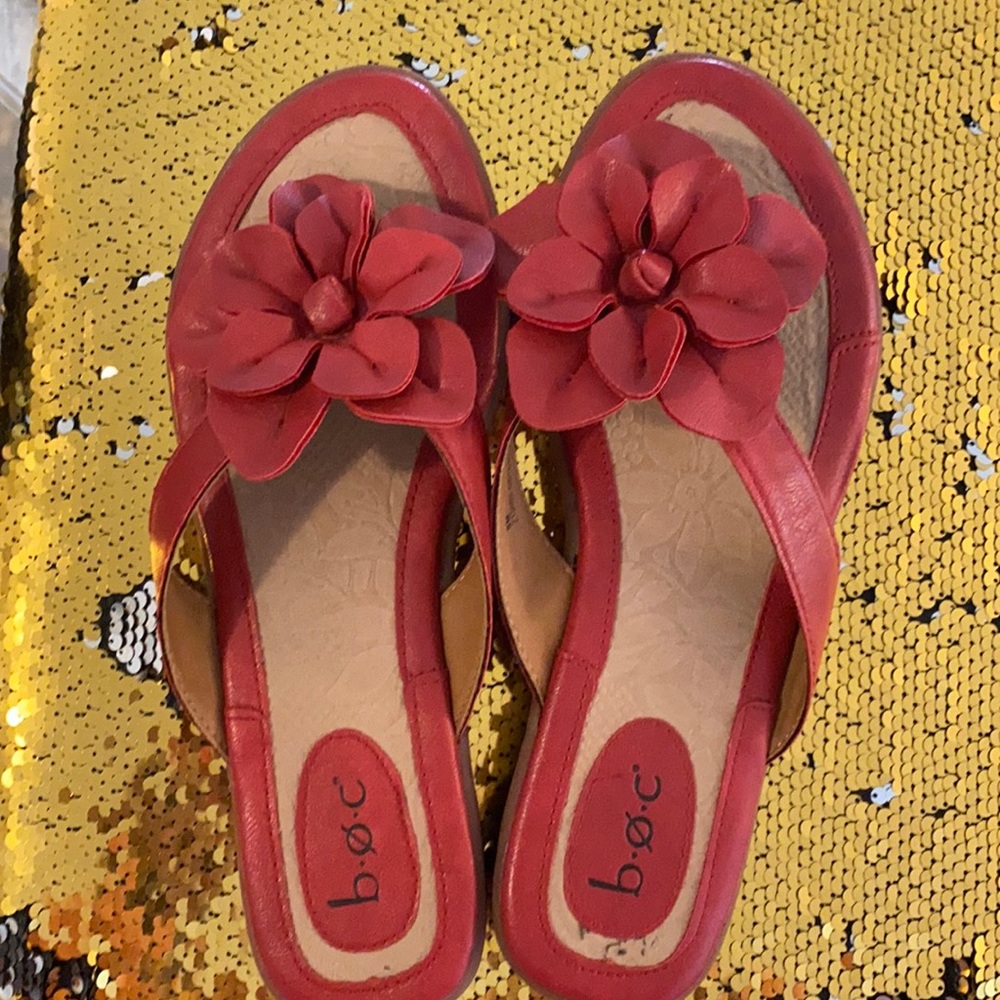 Boc sandal size 8m red